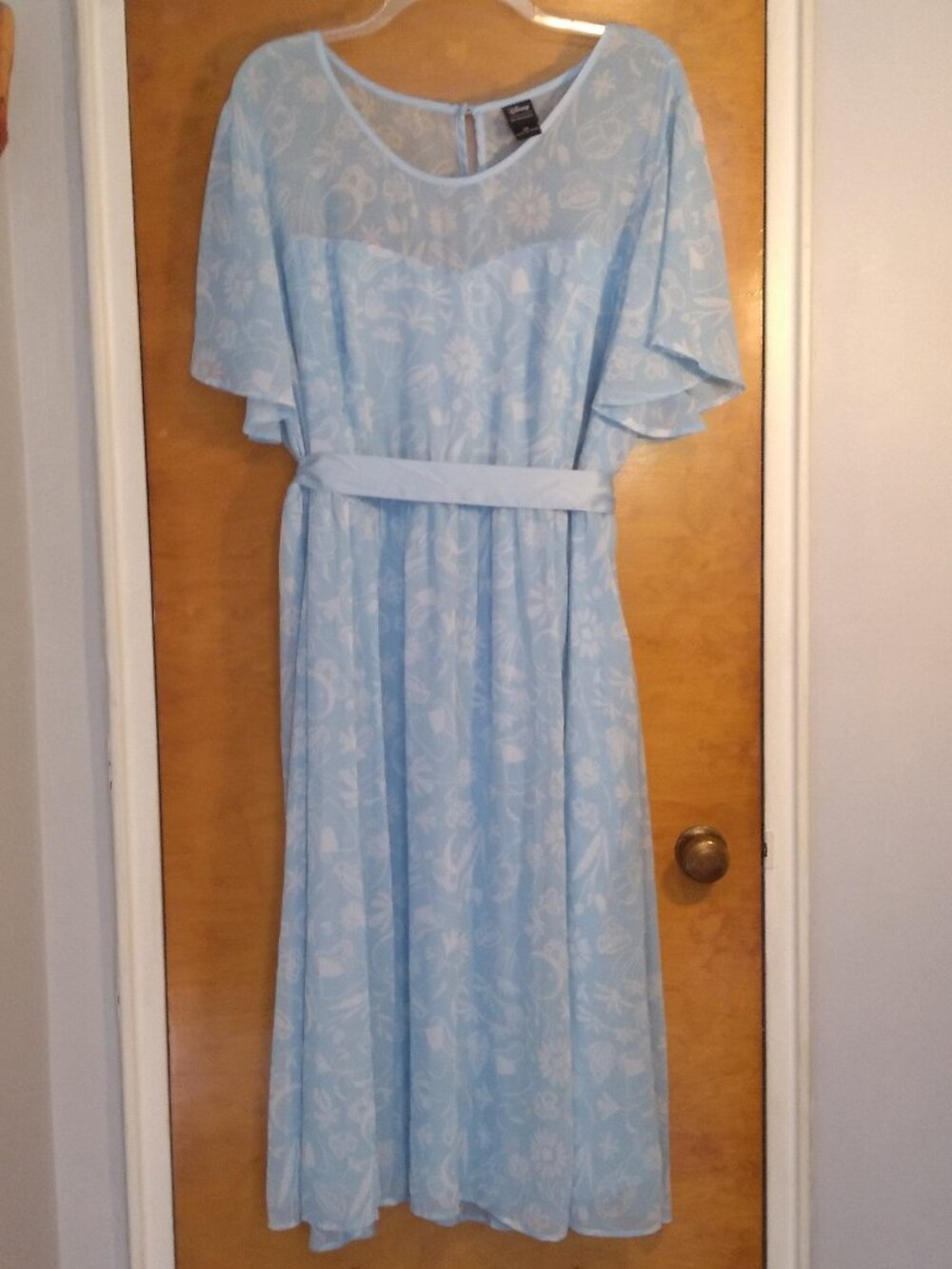 Disney Her Universe Alice In Wonderland Dress